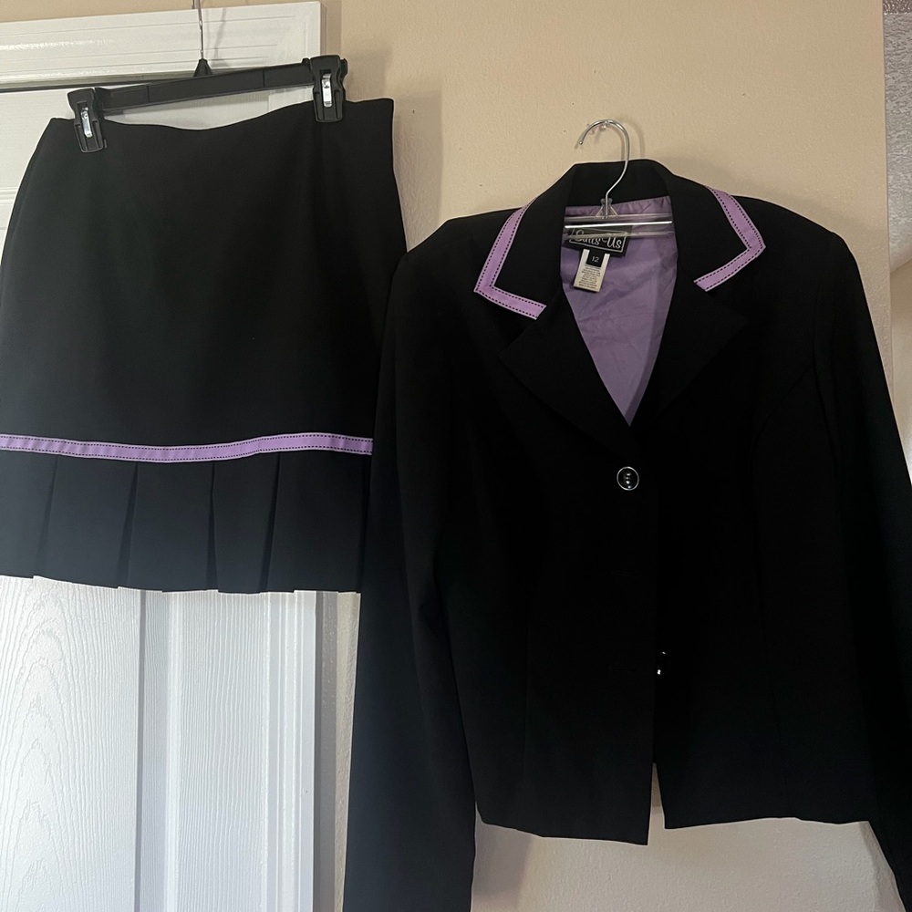 Elegant Black and Purple Women's Suit Set